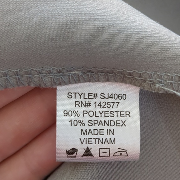 Large Story On Open Front Structured Jacket Square Front Pockets - Picture 13 of 14